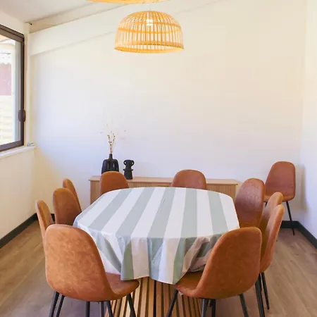 Hébergement de vacances Maison Familiale Climatisee 8 A 10 Pers