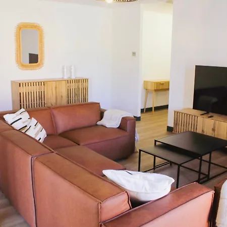 Сasa de vacaciones Maison Familiale Climatisée 8 à 10 Pers